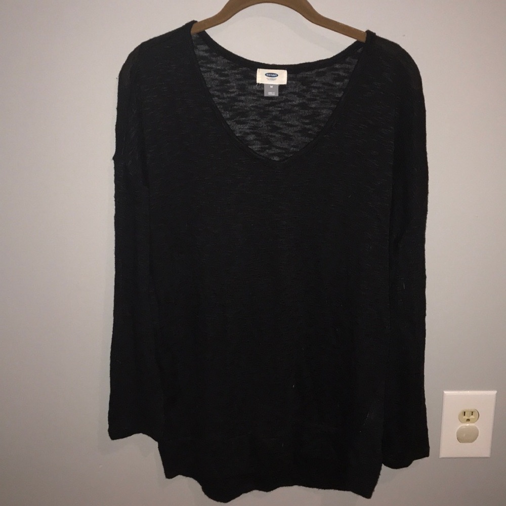 Thin material black sweater!